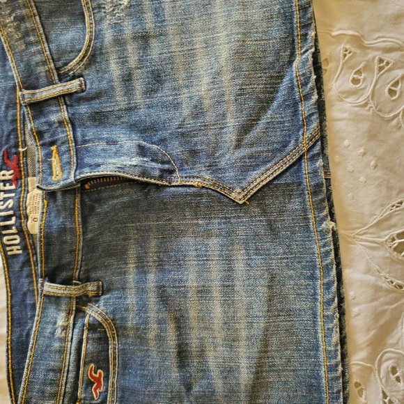 Hollister Mini Skirt - Picture 4 of 7